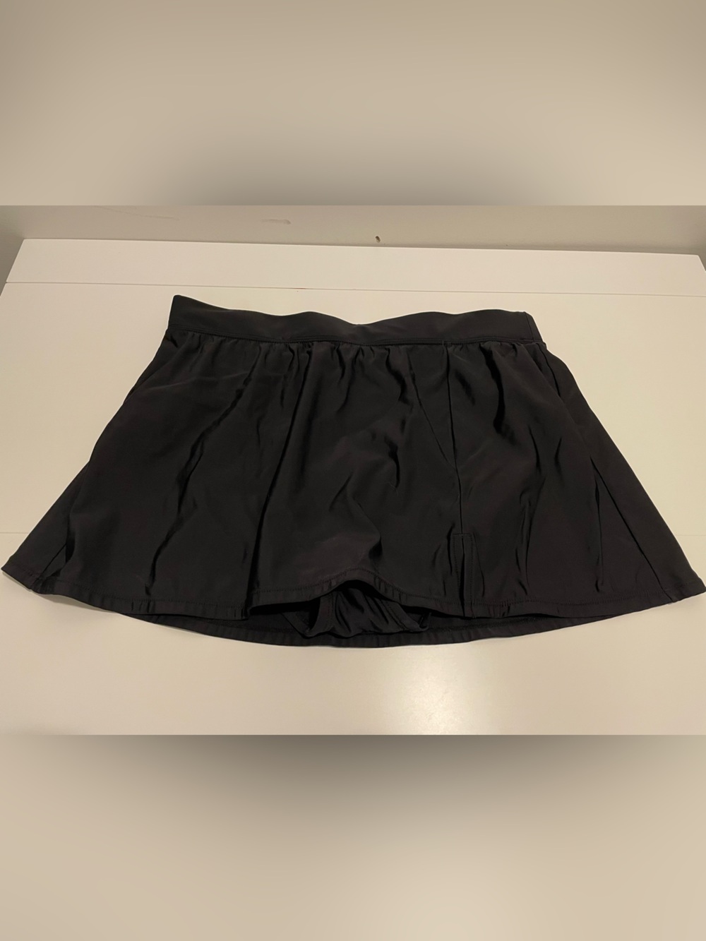 Aqua Green Brand Women's size Large Black Swim Skirt Swim Bottoms Mix & Match